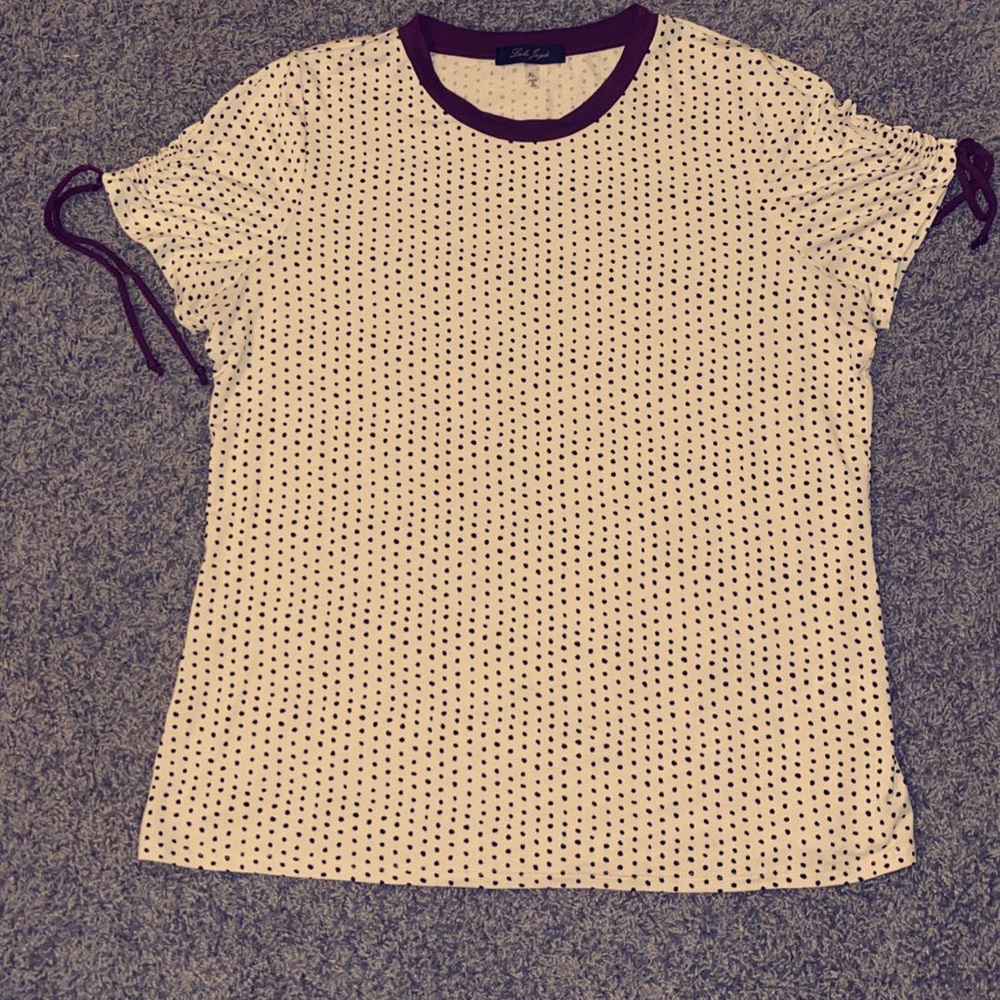 Women’s shirt